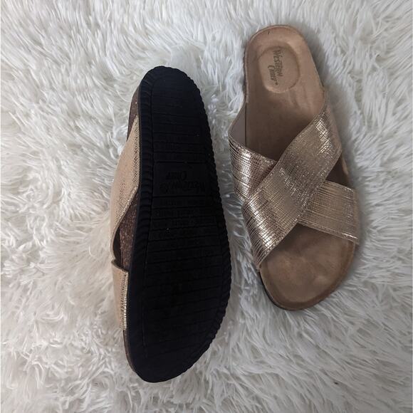 Women's Western Chief Gold Sandals Size 10 - Picture 2 of 6